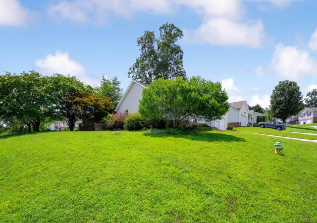 Photo 3 of Sale Pending at 1896 Coffee Tree Ln, Soddy Daisy, TN 37379 | MLS# 1540727 | Listing updated on 2026-08-17
