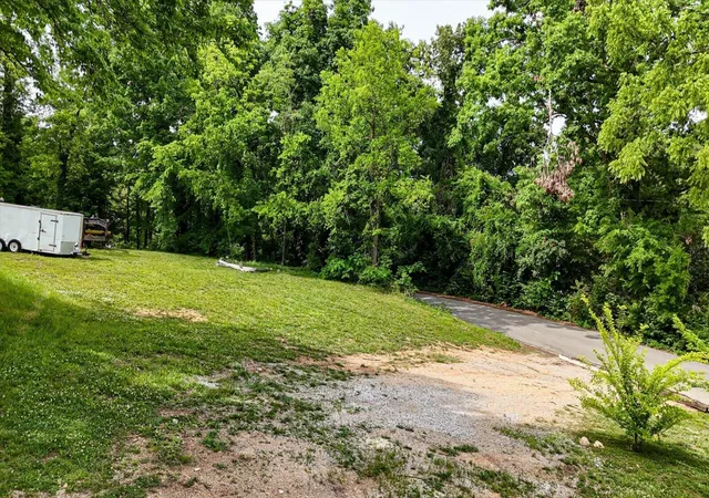 Photo 3 of Land for sale at 1128 Tremont St, Chattanooga, TN 37405 | MLS# 1540648 | Listing updated on 2026-08-12