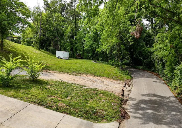 Photo 4 of Land for sale at 1128 Tremont St, Chattanooga, TN 37405 | MLS# 1540648 | Listing updated on 2026-08-12