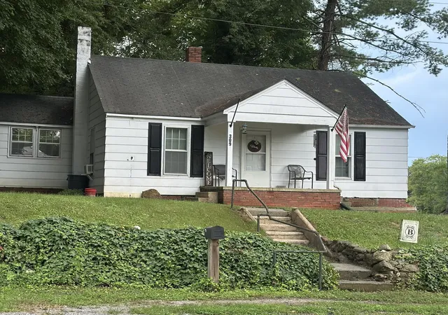Photo 1 of Single family home for sale at 309 Culberson Ave, La Fayette, GA 30728 | MLS# 1540824 | Listing updated on 2026-09-24