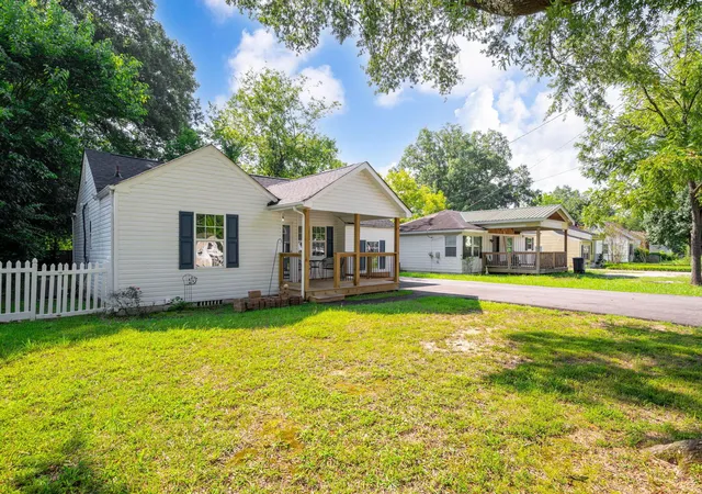 Photo 3 of Single family home for sale at 1610 Castleberry Ave, Chattanooga, TN 37412 | MLS# 1540853 | Listing updated on 2026-08-29