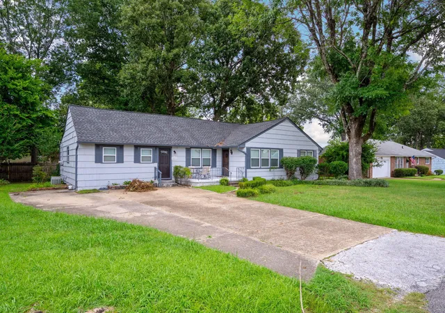 Photo 2 of Single family home for sale at 5503 Orlin Dr, Chattanooga, TN 37411 | MLS# 1540719 | Listing updated on 2026-08-23
