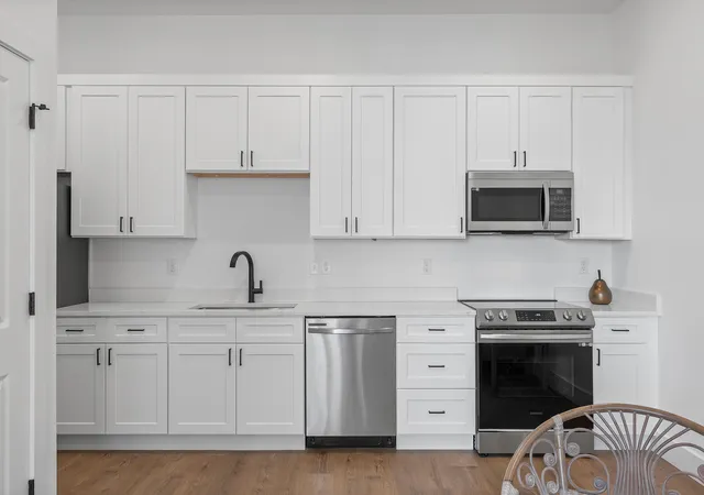 Photo 3 of Townhouse for sale at 907 Montague Pl, Chattanooga, TN 37408 | MLS# 1540788 | Listing updated on 2026-08-14