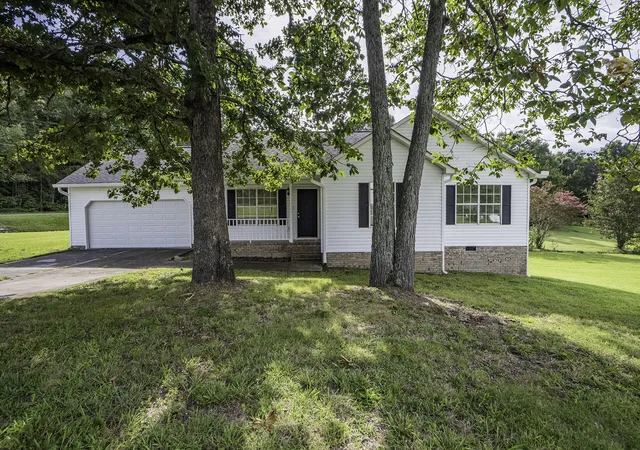Photo 3 of Single family home for sale at 19 Melissa Dr, Ringgold, GA 30736 | MLS# 1540900 | Listing updated on 2026-09-14