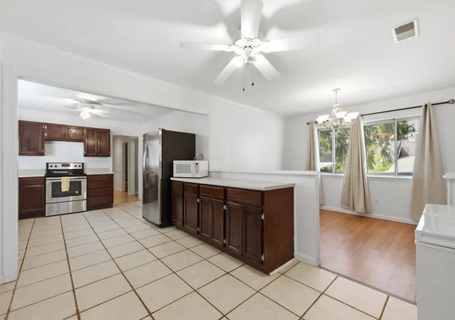 Photo 4 of Sale Pending at 332 Isbill Rd, Chattanooga, TN 37419 | MLS# 1540783 | Listing updated on 2026-08-27