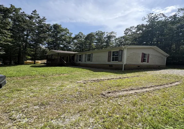 Photo 3 of Single family home for sale at 447 Shadowland Dr, Graysville, TN 37338 | MLS# 1540996 | Listing updated on 2026-09-18