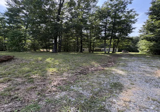 Photo 4 of Single family home for sale at 447 Shadowland Dr, Graysville, TN 37338 | MLS# 1540996 | Listing updated on 2026-09-18