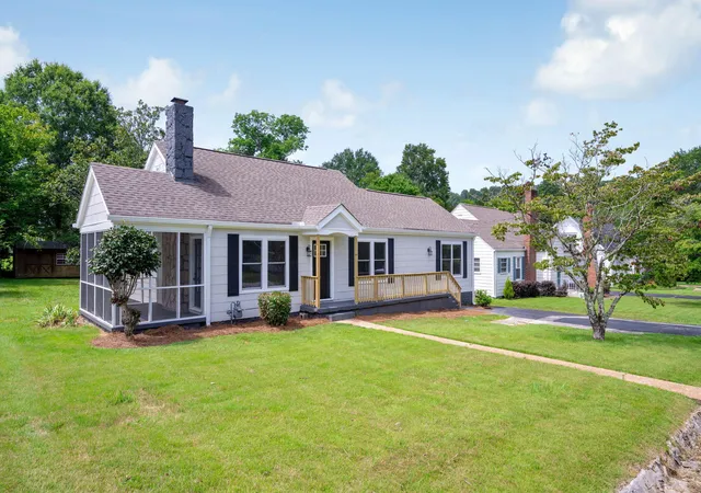 2nd image of 14 Orlando Dr, Chattanooga, TN 37415 | MLS# 1540833