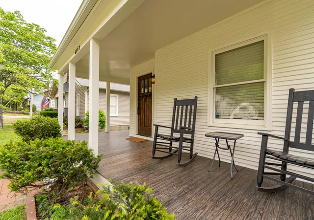 Photo 3 of Sale Pending at 4602 Alabama Ave, Chattanooga, TN 37409 | MLS# 1540986 | Listing updated on 2026-09-10