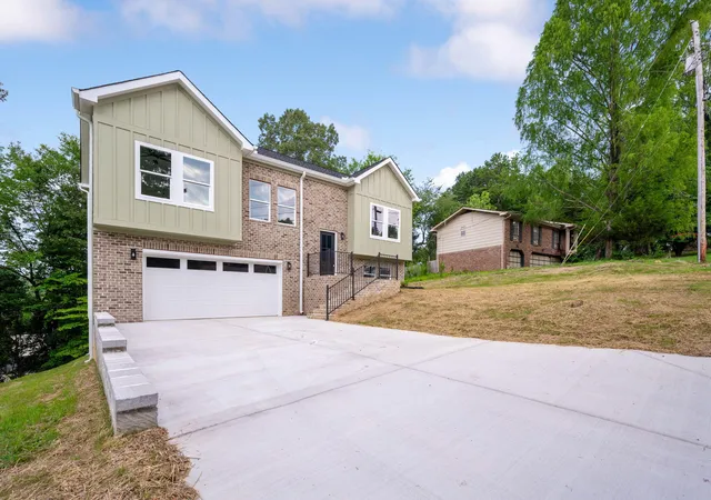 Photo 2 of Single family home for sale at 414 Peyton Dr, Hixson, TN 37343 | MLS# 1540904 | Listing updated on 2026-08-24