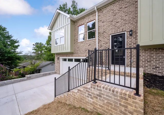 Photo 3 of Single family home for sale at 414 Peyton Dr, Hixson, TN 37343 | MLS# 1540904 | Listing updated on 2026-08-24