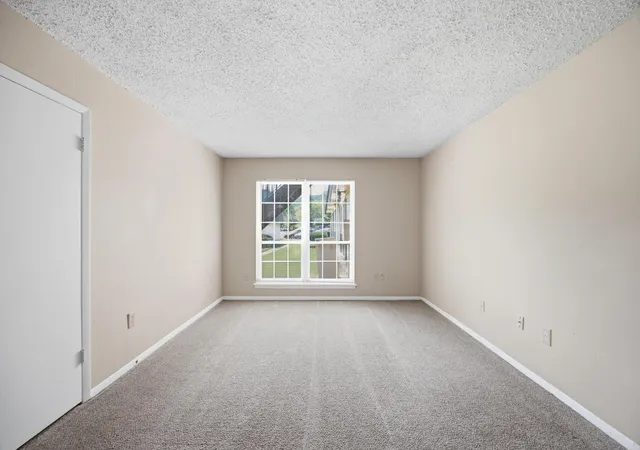 Photo 3 of Condo for sale at 900 Mountain Crk Rd #439, Chattanooga, TN 37405 | MLS# 1540850 | Listing updated on 2026-08-14