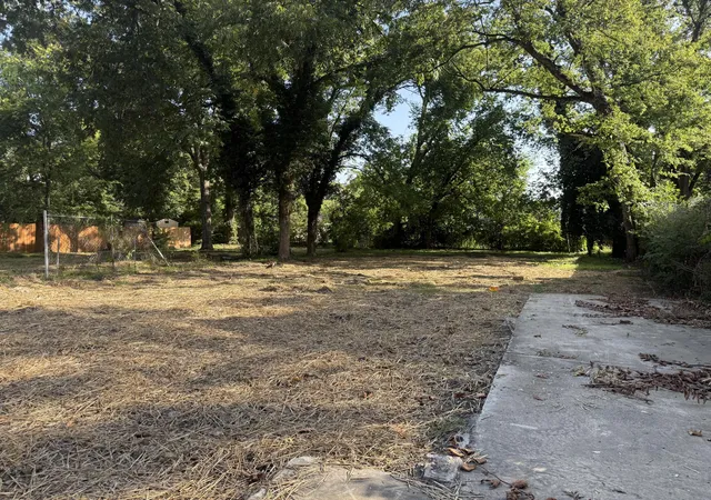 Photo 3 of Land for sale at 2506 Chamberlain Ave, Chattanooga, TN 37404 | MLS# 1540868 | Listing updated on 2026-08-16