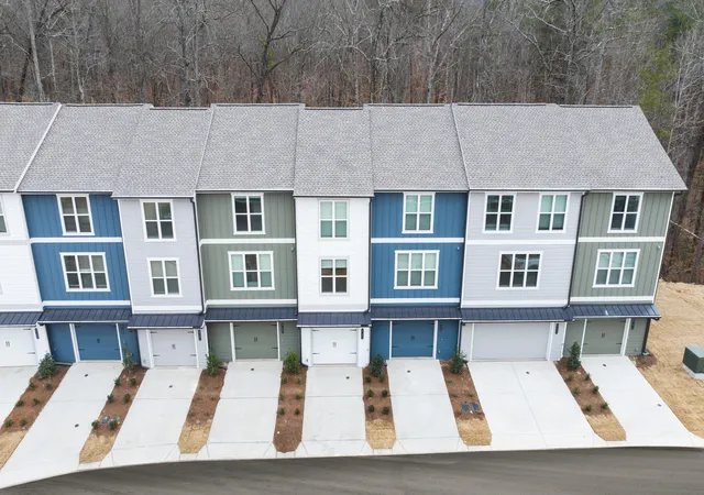 Photo 3 of Sale Pending at 271 Asbury Oak Ln #87, Chattanooga, TN 37419 | MLS# 1540880 | Listing updated on 2026-09-08
