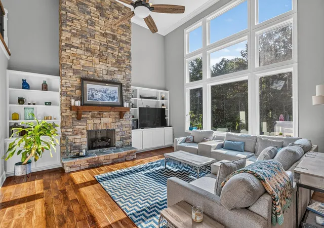Photo 3 of Sale Pending at 946 Highgate Point, Soddy Daisy, TN 37379 | MLS# 1540938 | Listing updated on 2026-09-16