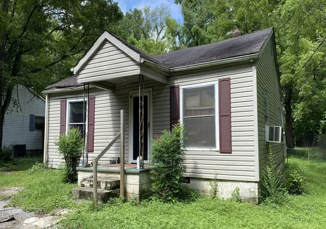 Photo 2 of Sale Pending at 311 N Jenkins Rd, Rossville, GA 30741 | MLS# 1540923 | Listing updated on 2026-09-14