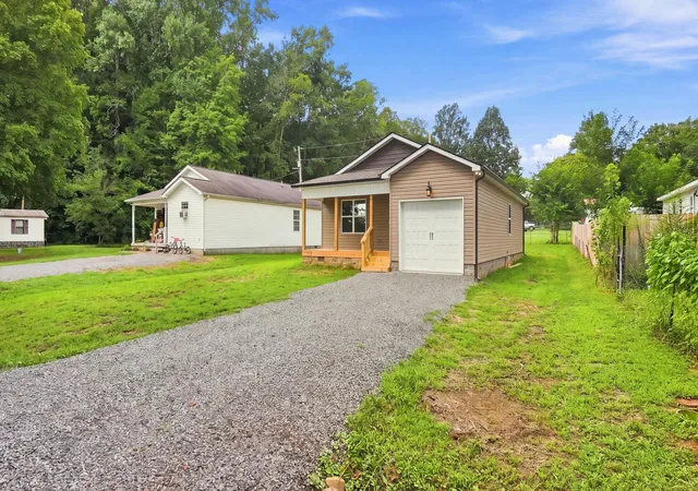 2nd image of 786 Castleview Cir, Jasper, TN 37347 | MLS# 1540991