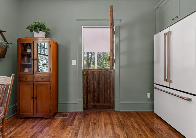 Photo 3 of Single family home for sale at 5109 Tennessee Ave, Chattanooga, TN 37409 | MLS# 1541167 | Listing updated on 2026-10-06