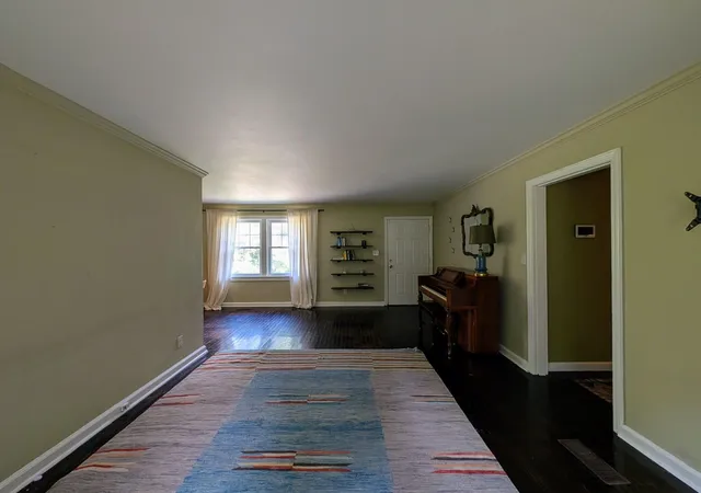 Photo 3 of Single family home for sale at 1731 Jeanaga Trl, Chattanooga, TN 37406 | MLS# 1540965 | Listing updated on 2026-08-19