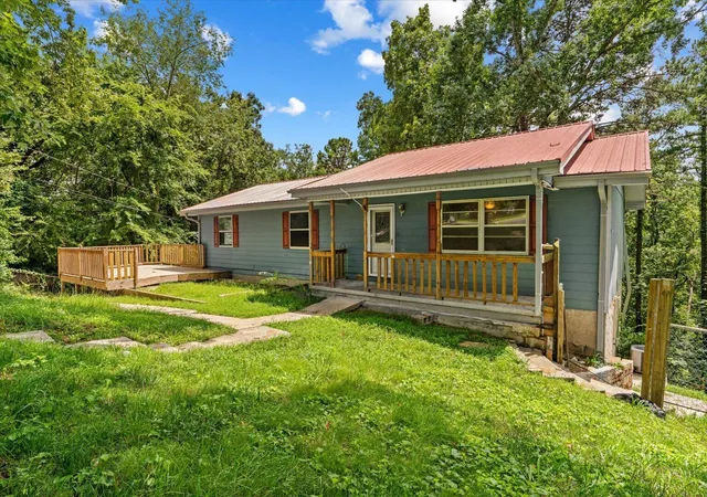 Photo 3 of Sale Pending at 49 Dee Vue Ln, Rossville, GA 30741 | MLS# 1540980 | Listing updated on 2026-09-18