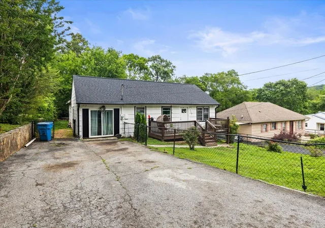 2nd image of 117 Laurel Dr, Chattanooga, TN 37415 | MLS# 1541098