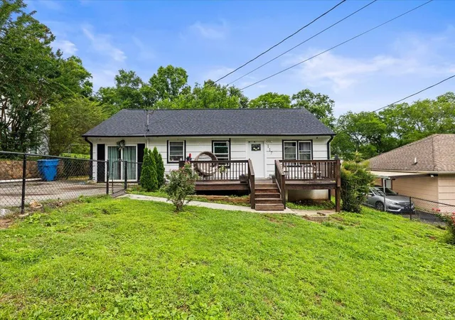 Photo 4 of Single family home for sale at 117 Laurel Dr, Chattanooga, TN 37415 | MLS# 1541098 | Listing updated on 2026-09-16
