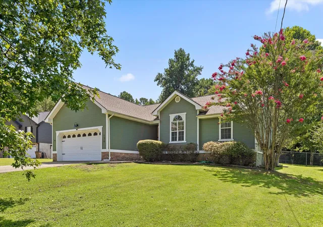 2nd image of 130 Greenbriar Ln, Ringgold, GA 30736 | MLS# 1541005