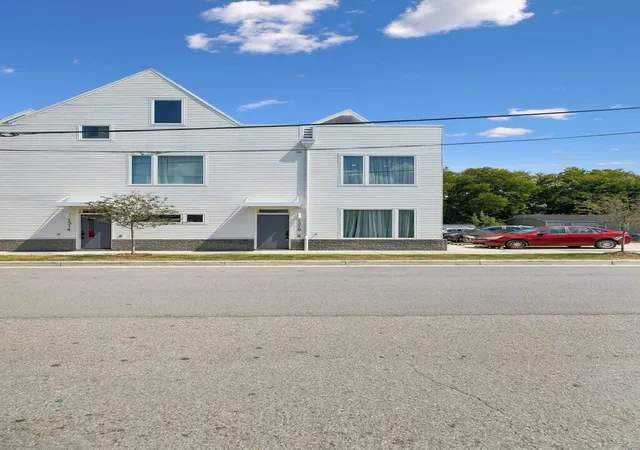 Photo 2 of Townhouse for sale at 1318 Top St, Chattanooga, TN 37408 | MLS# 1541128 | Listing updated on 2026-08-24