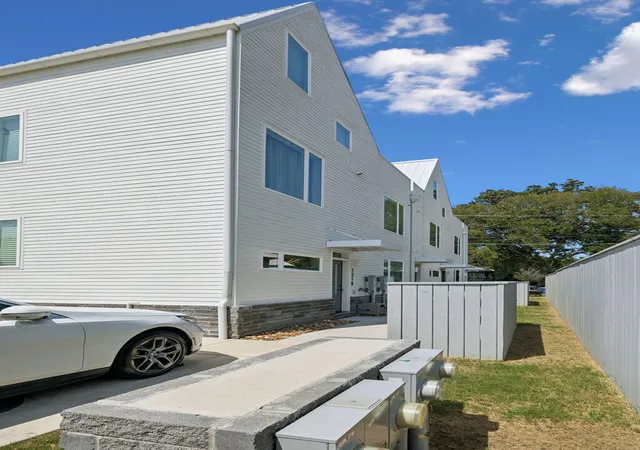 Photo 4 of Townhouse for sale at 1318 Top St, Chattanooga, TN 37408 | MLS# 1541128 | Listing updated on 2026-10-26