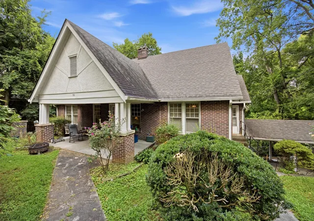 Photo 1 of Single family home for sale at 706 Mount Vernon Cir, Chattanooga, TN 37405 | MLS# 1541129 | Listing updated on 2026-09-10