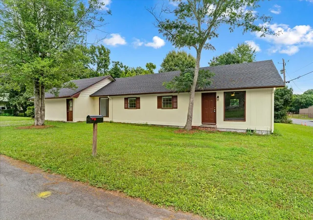 1st image of 1825 Lawson Ave, Dalton, GA 30720 | MLS# 1541035