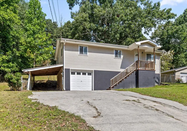 Photo 2 of Sale Pending at 720 Hurtt Rd, Chickamauga, GA 30707 | MLS# 1541041 | Listing updated on 2026-08-31