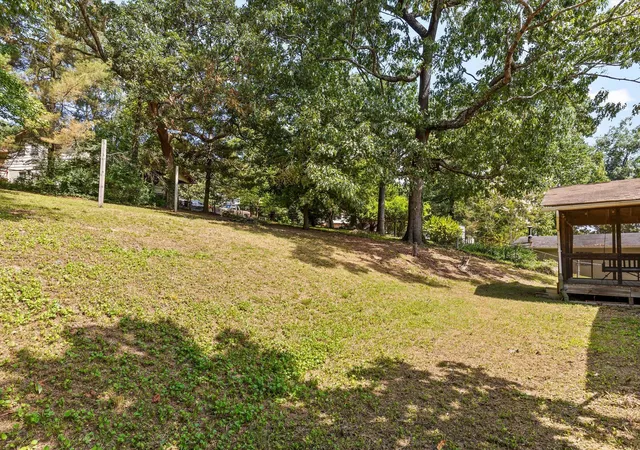 Photo 4 of Sale Pending at 720 Hurtt Rd, Chickamauga, GA 30707 | MLS# 1541041 | Listing updated on 2026-08-31