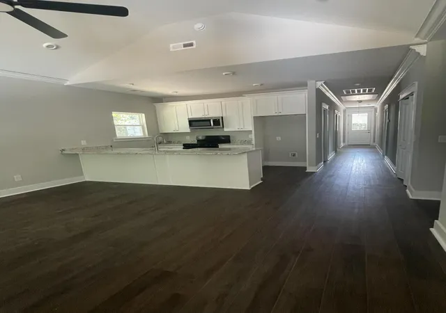 Photo 4 of Single family home for sale at 10 Charles Dr, Chattanooga, TN 37421 | MLS# 1541236 | Listing updated on 2026-10-06
