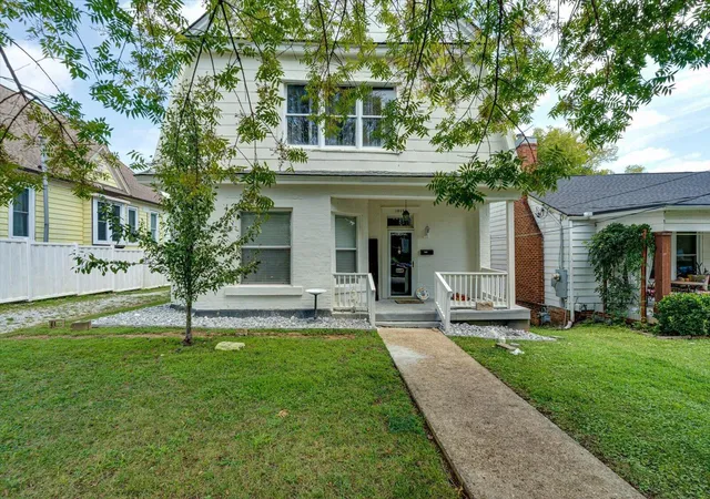 Single family home for sale at 1905 Ivy St, Chattanooga, TN 37404 | MLS# 1541310
