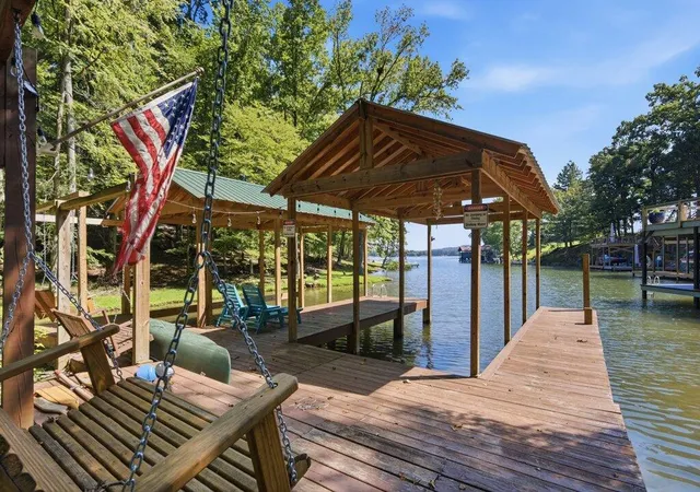 1st image of 210 Sunset Ct, Spring City, TN 37381 | MLS# 1541336