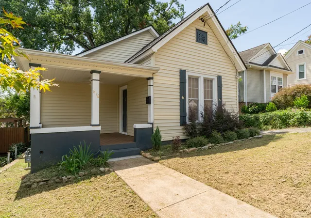 Photo 2 of Single family home for sale at 616 Colville St, Chattanooga, TN 37405 | MLS# 1541112 | Listing updated on 2026-08-24