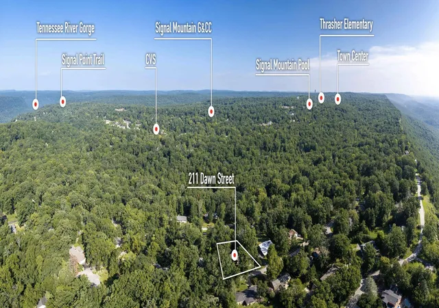 2nd image of 211 Dawn St, Signal Mountain, TN 37377 | MLS# 1541124