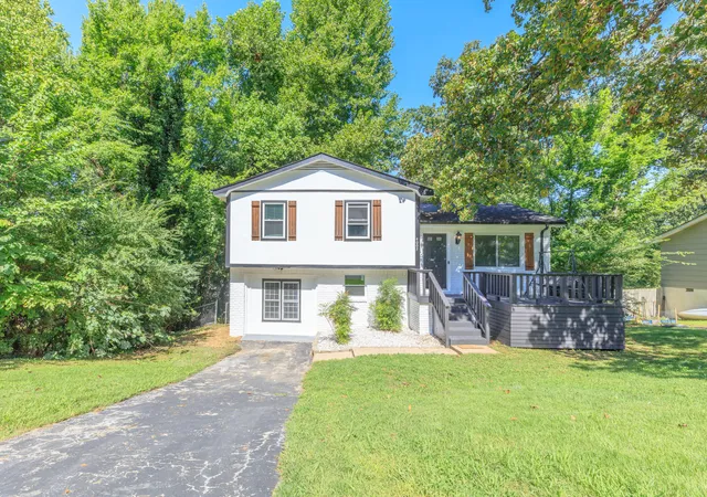 2nd image of 4007 E Freedom Cir, Ooltewah, TN 37363 | MLS# 1541146
