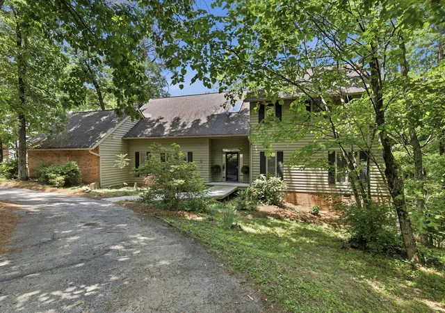 1st image of 29 Rock Crest Dr, Signal Mountain, TN 37377 | MLS# 1541155