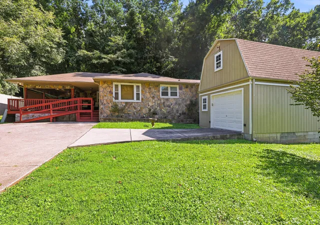 Photo 1 of Single family home for sale at 9439 E Brainerd Rd, Chattanooga, TN 37421 | MLS# 1541148 | Listing updated on 2026-09-14