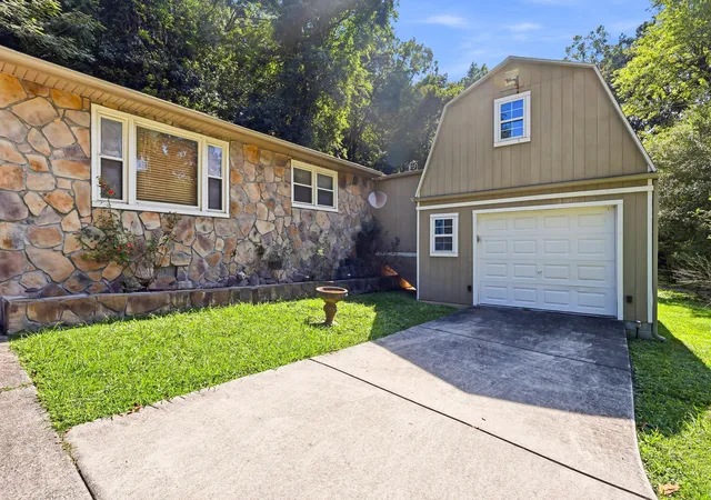 Photo 45 of Single family home for sale at 9439 E Brainerd Rd, Chattanooga, TN 37421 | MLS# 1541148 | Listing updated on 2026-09-14