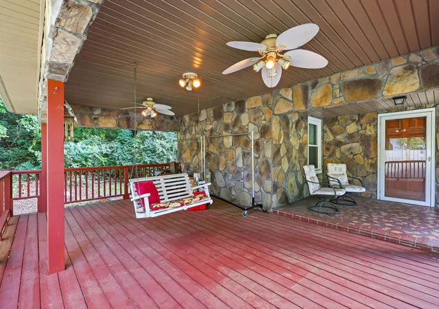 Photo 4 of Single family home for sale at 9439 E Brainerd Rd, Chattanooga, TN 37421 | MLS# 1541148 | Listing updated on 2026-10-07