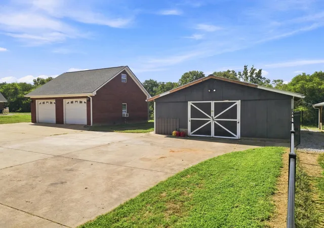 Photo 2 of Single family home for sale at 937 Creek Rd, Wildwood, GA 30757 | MLS# 1541316 | Listing updated on 2026-08-24