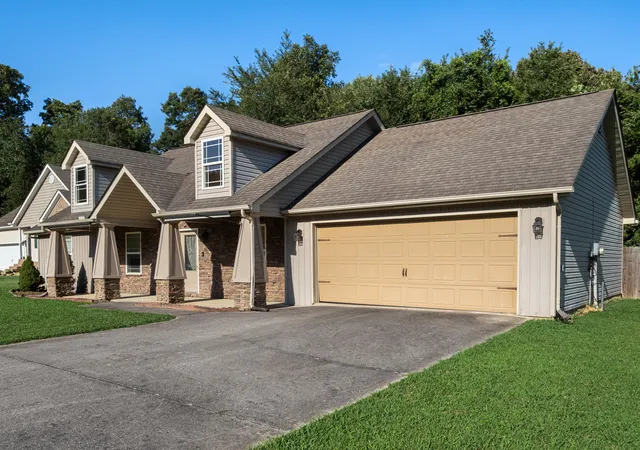 2nd image of 404 Southern Dr, Ringgold, GA 30736 | MLS# 1541139