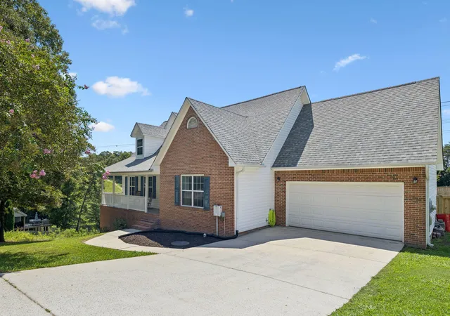 Photo 3 of Sale Pending at 1718 Magnum Ln, Soddy Daisy, TN 37379 | MLS# 1541152 | Listing updated on 2026-08-25