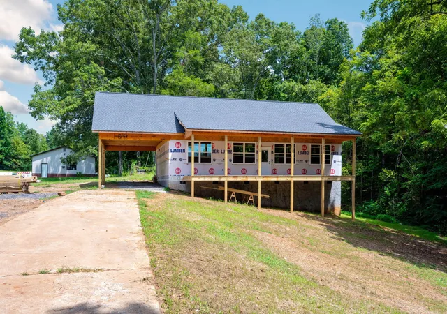 1st image of 2350 Parksville Rd, Benton, TN 37307 | MLS# 1541250