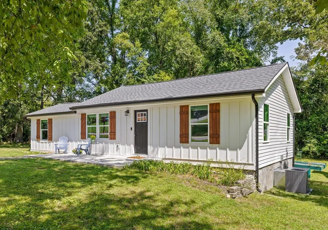 Photo 2 of Single family home for sale at 4328 Norcross Rd, Hixson, TN 37343 | MLS# 1541226 | Listing updated on 2026-09-01