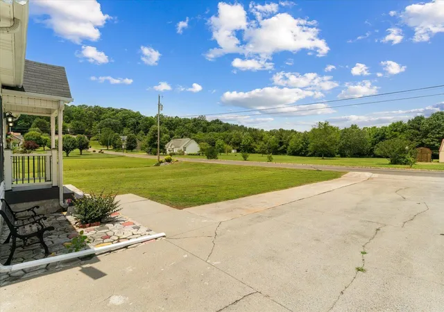 Photo 3 of Single family home for sale at 312 Mercer Dr NW, Dalton, GA 30721 | MLS# 1541186 | Listing updated on 2026-09-30