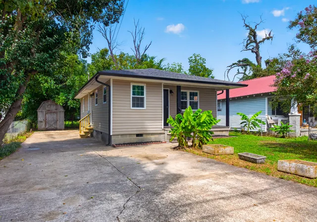 Photo 3 of Single family home for sale at 513 W Gordon Ave, Rossville, GA 30741 | MLS# 1541225 | Listing updated on 2026-09-10